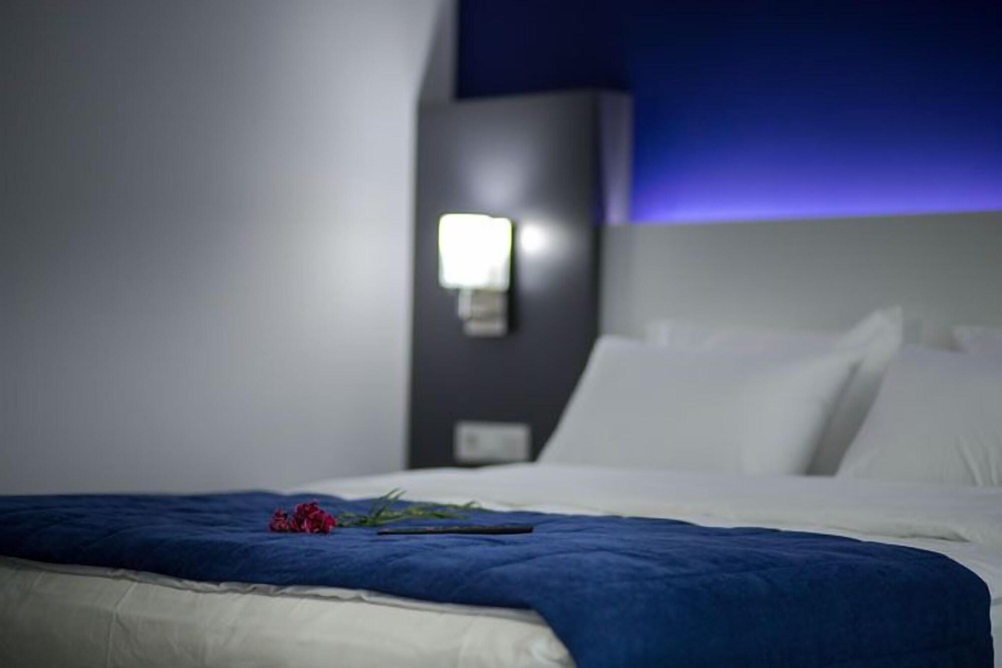 אודיירן Cavit Duvan Prestige Hotel מראה חיצוני תמונה