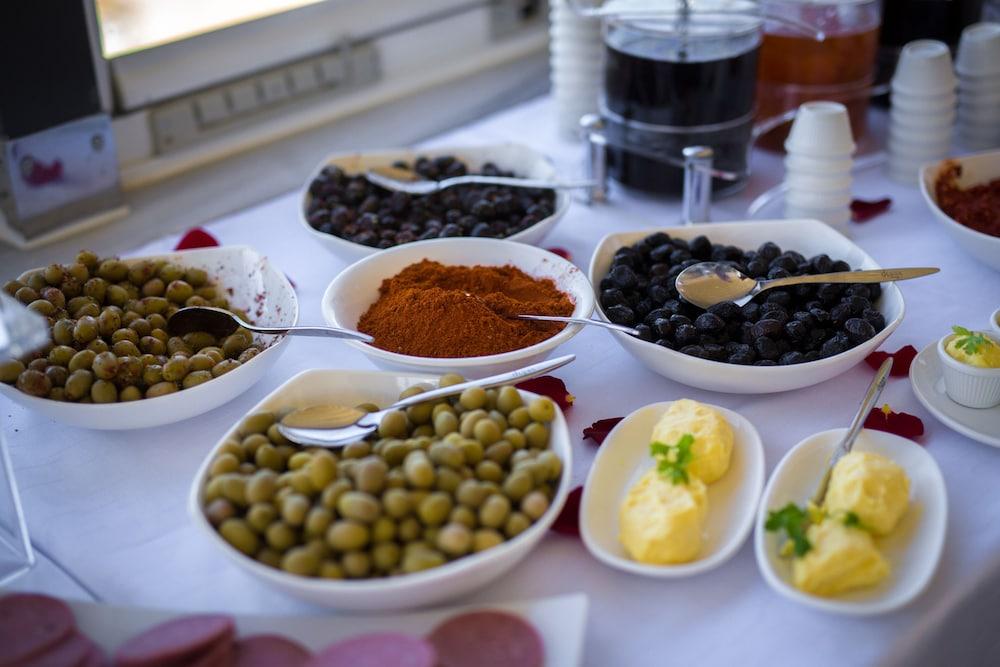 אודיירן Cavit Duvan Prestige Hotel מראה חיצוני תמונה